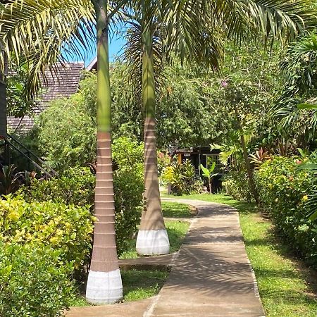 Secret Cabins At Firefly Beach Cottage Negril Kültér fotó